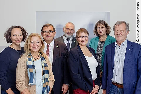 Foto des neuen BTK-Präsidiums (v.l.n.r.): Dr. Bärsch, Dr. Rossi-Broy, Prof. Kramer, Dr. Vogel, Dr. Stampa, Dr. Bothmann und Dr. Moder