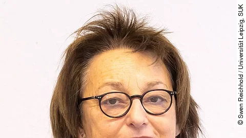 Prof. Dr. Marie-Elisabeth Krautwald-Junghanns, Leiterin der Klinik für Vögel und Reptilien