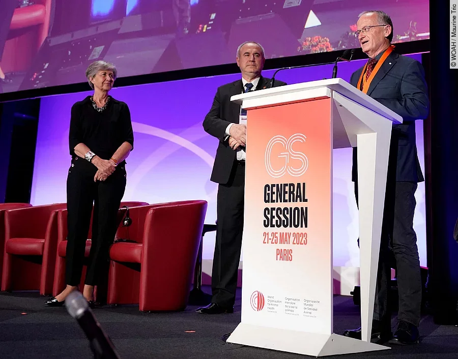 Verleihung der Goldmedaille an Prof. Dr. Mettenleiter des FLI