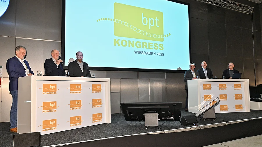 Beim bpt-Kogress diskutieren Tierärzt*innen über die GOT-Evaluierung. Beim bpt-Kogress diskutieren Tierärzt*innen über die GOT-Evaluierung.