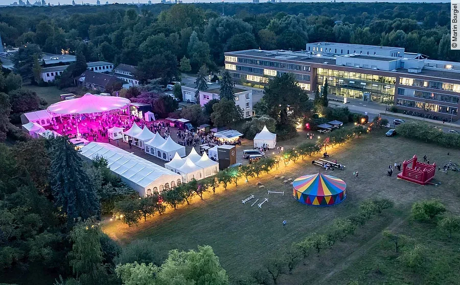 Das VetFestival-Gelände auf dem Campus der Stiftung Tierärztliche Hochschule Hannover aus der Vogelperspektive.