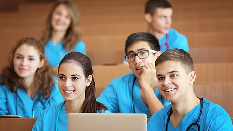 Studierende im Hörsaal